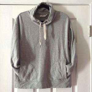 Loose turtle neck pull over